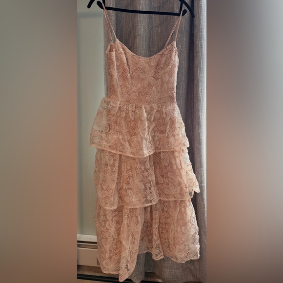 Dress the Population Dresses & Skirts - Dress the Population Pink Lace Tiered  Dress